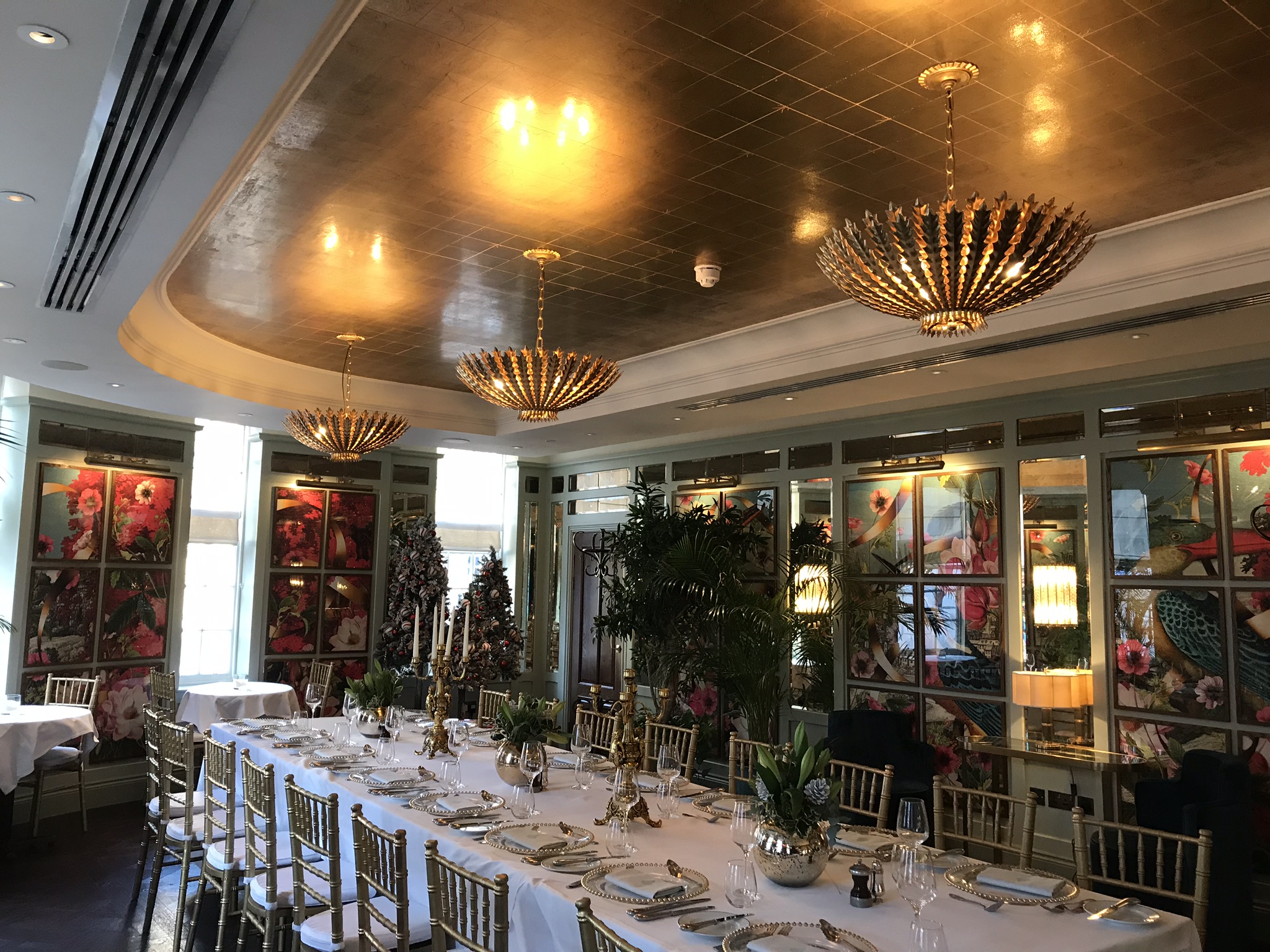 Bespoke Curved MF Bulkhead Installation: The Ivy, York | JWL Interiors