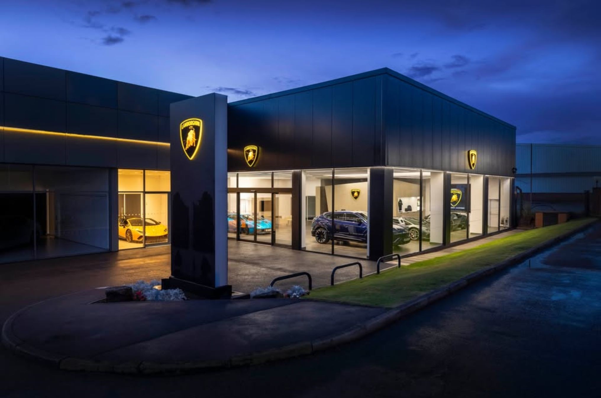 Lamborghini Showroom fit out by JWL Interiors